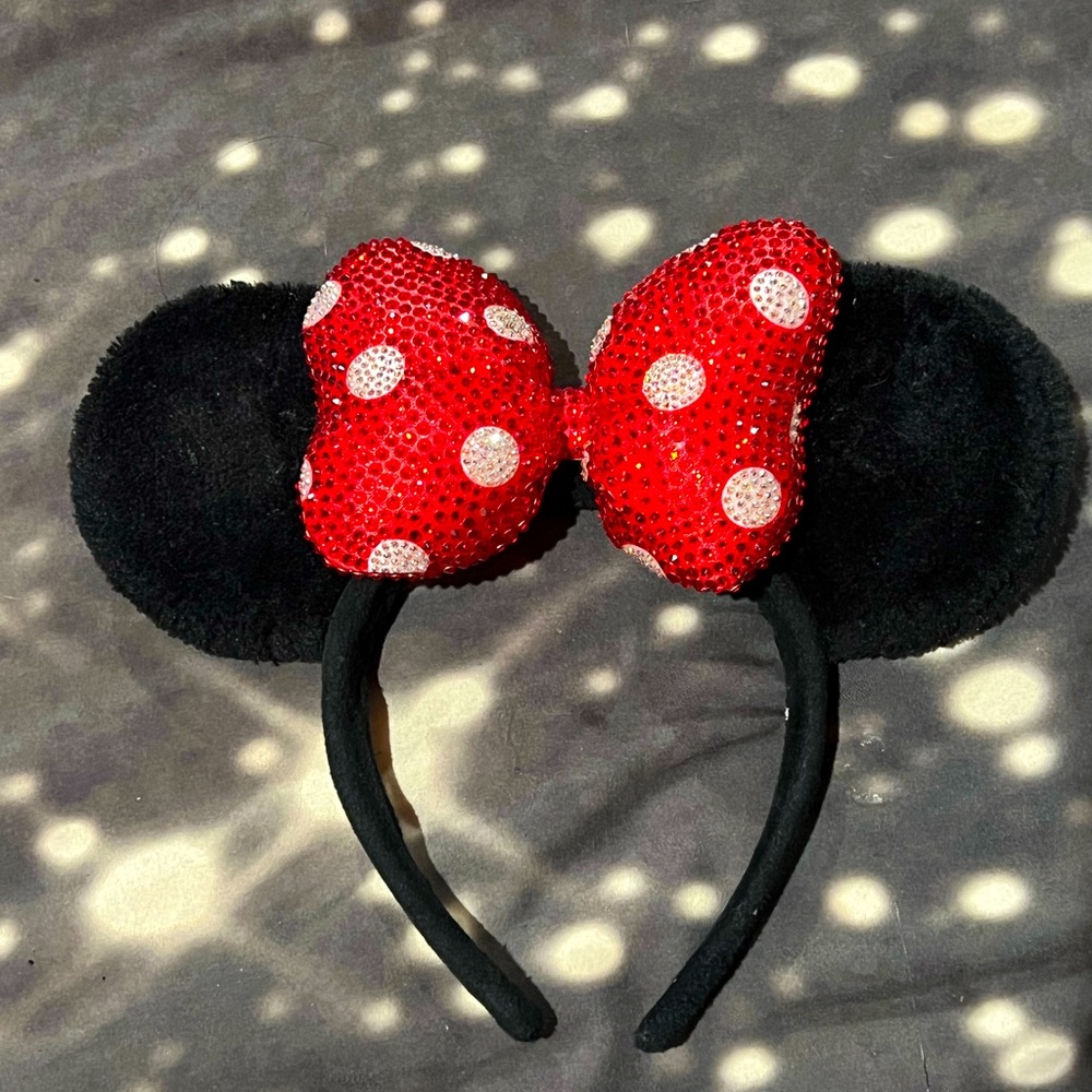 Disney Minnie Mouse Swarovski Crystal Bedazzle Ear Headband